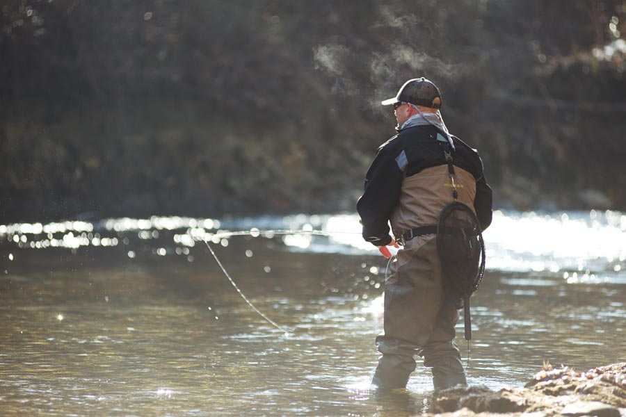 Choosing The Right Fishing Waders - A Buyer&#039;s Guide