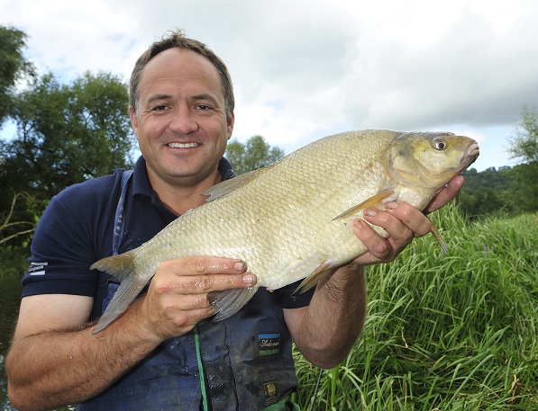 How to fish for bream